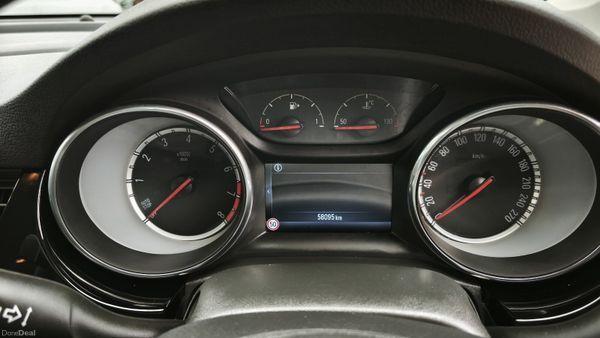 2019 Opel Astra 1 Year Warranty / Low Mileage - photo 23