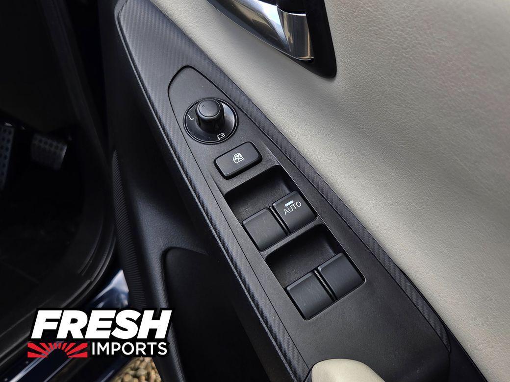 2016 Mazda Demio - photo 16