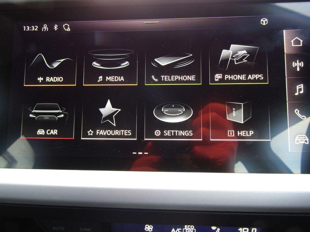 2022 Audi Q4 - photo 16