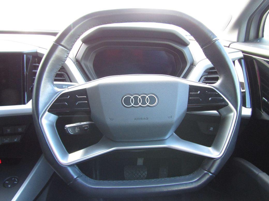 2022 Audi Q4 - photo 8