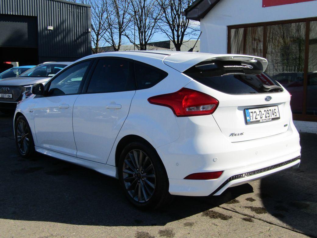 2017 Ford Focus - photo 6