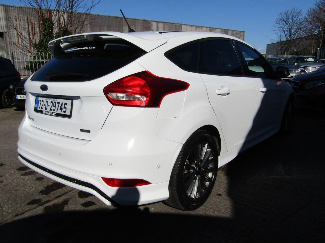 2017 Ford Focus - photo 8