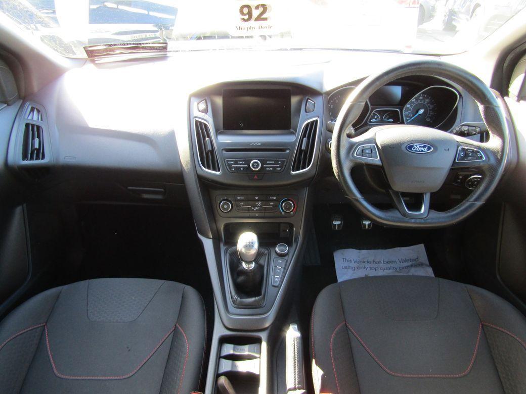 2017 Ford Focus - photo 10