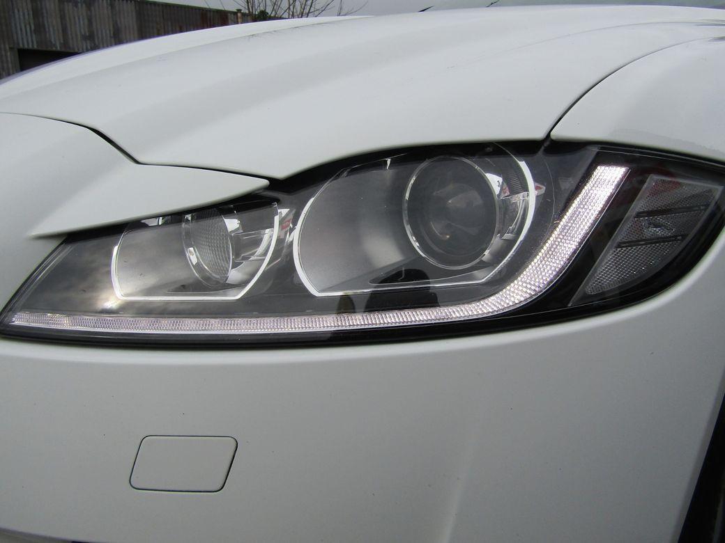 2017 Jaguar XF - photo 22
