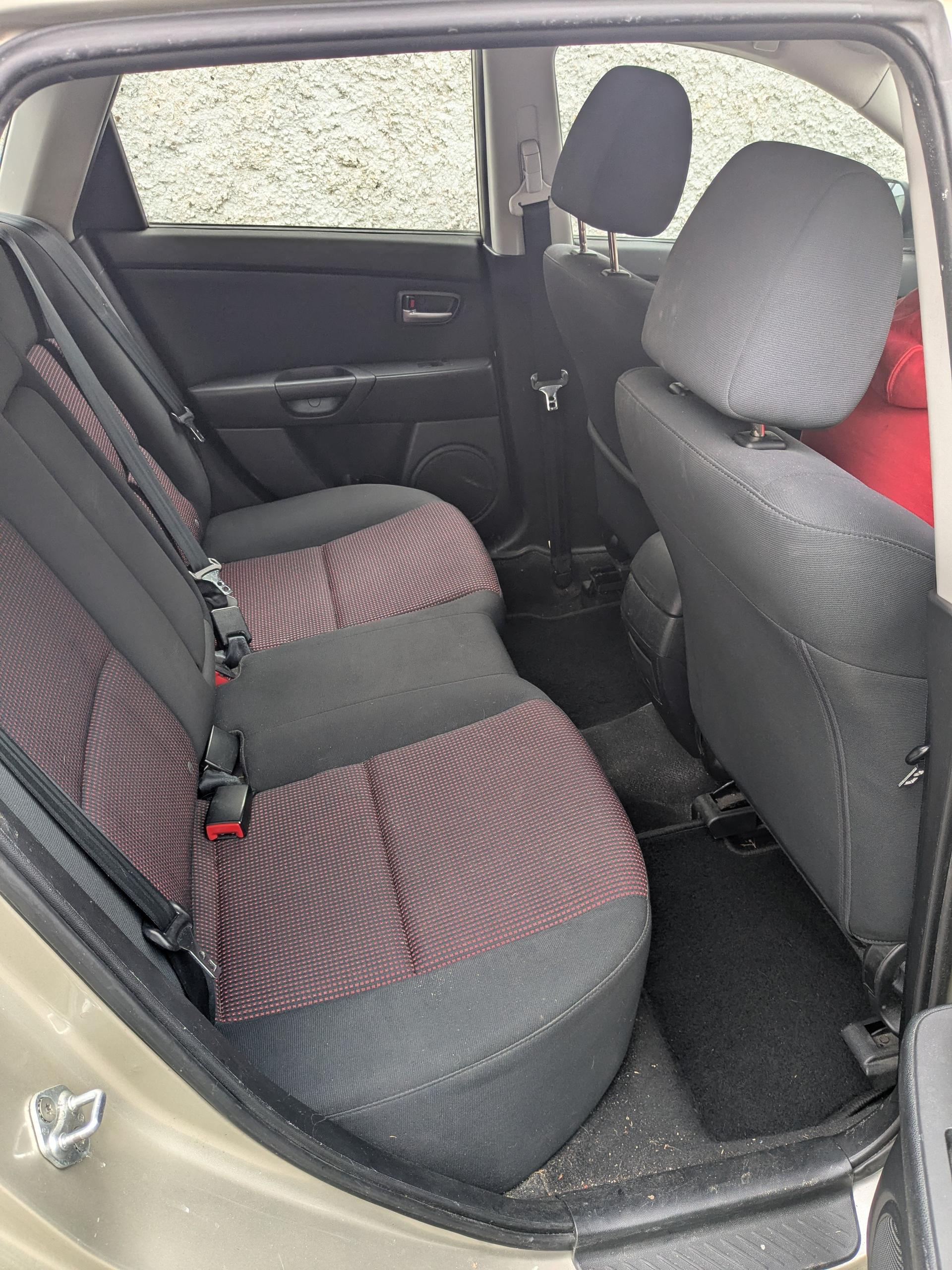 Mazda 3 - photo 7