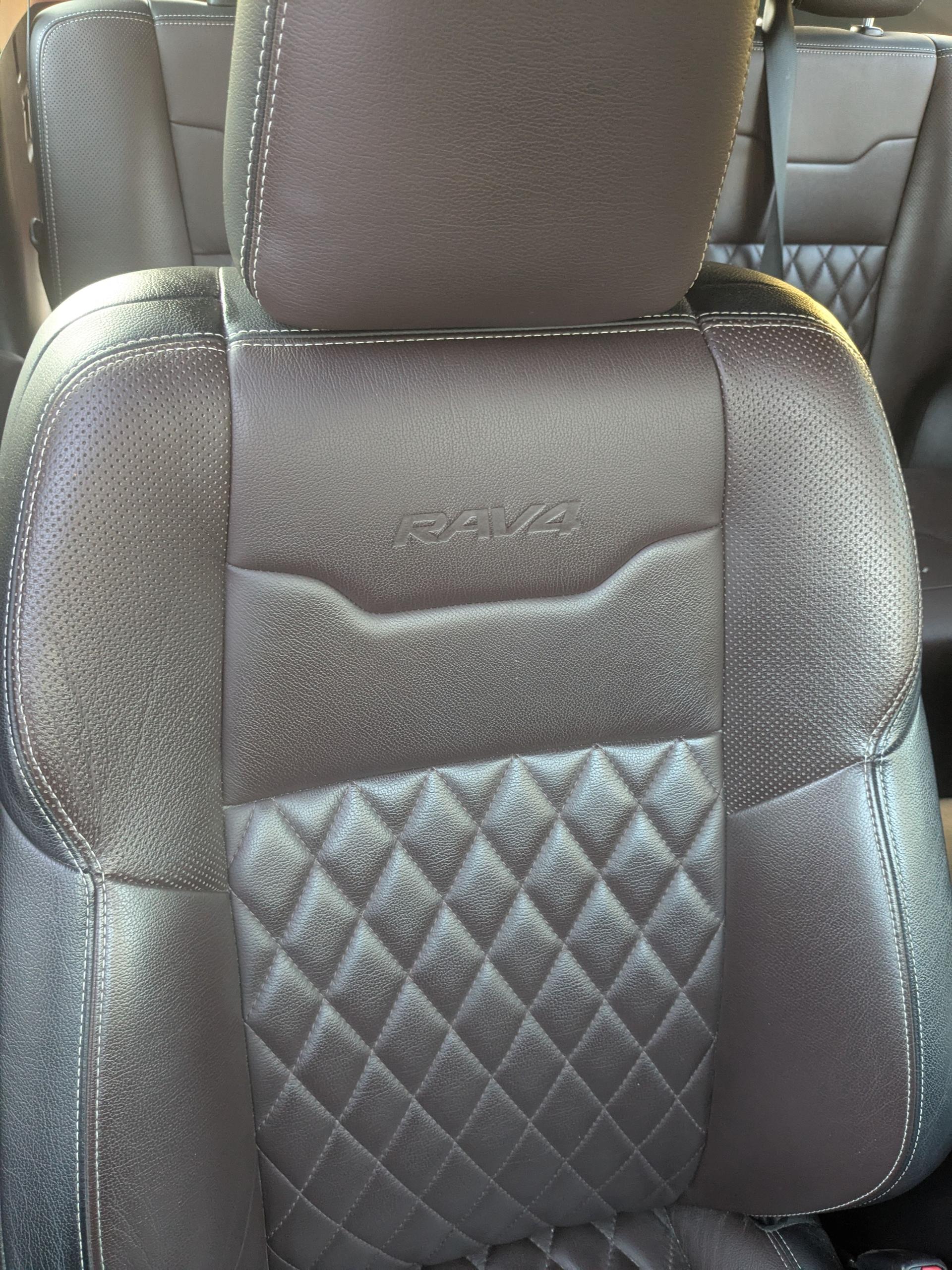 Toyota rav 4 luma sport automatic - photo 4