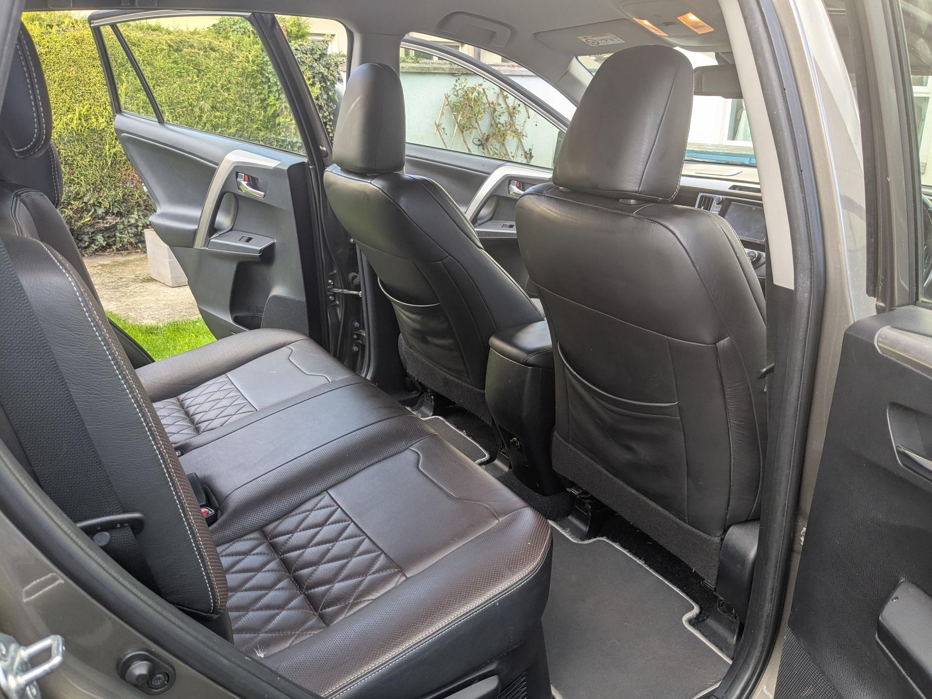 Toyota rav 4 luma sport automatic - photo 12