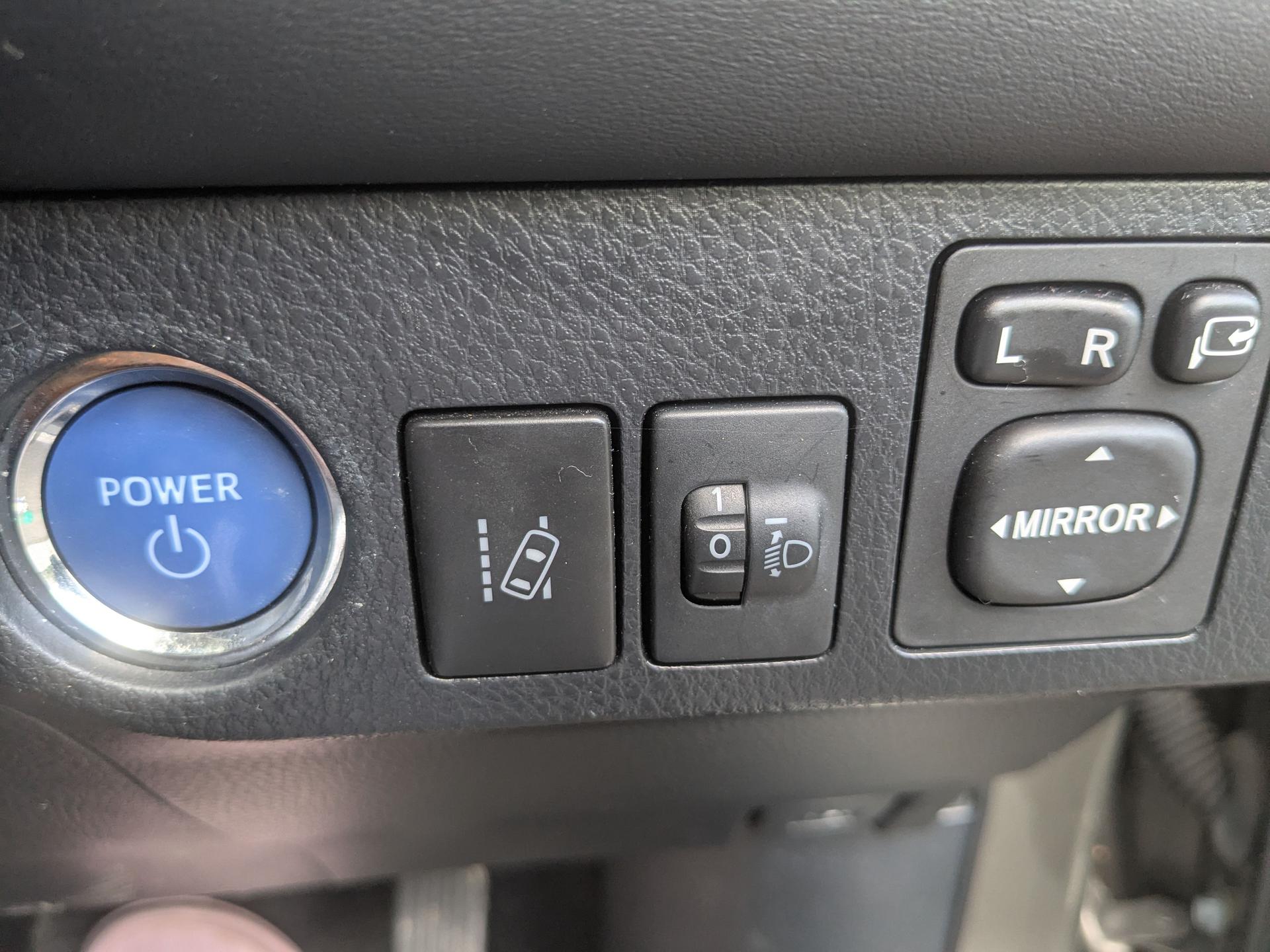 Toyota rav 4 luma sport automatic - photo 14