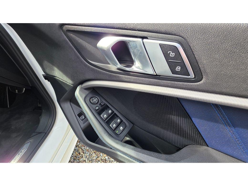 2020 BMW 118 - photo 20