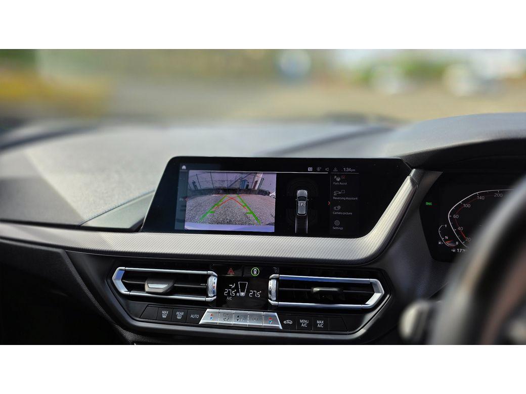 2020 BMW 118 - photo 24