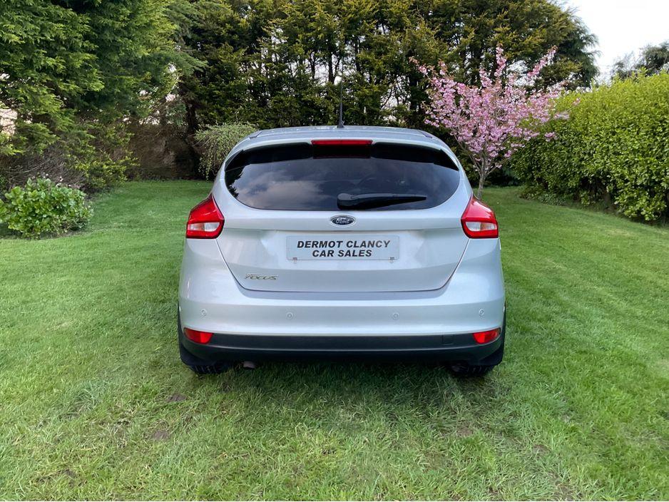 2017 Ford Focus - photo 11