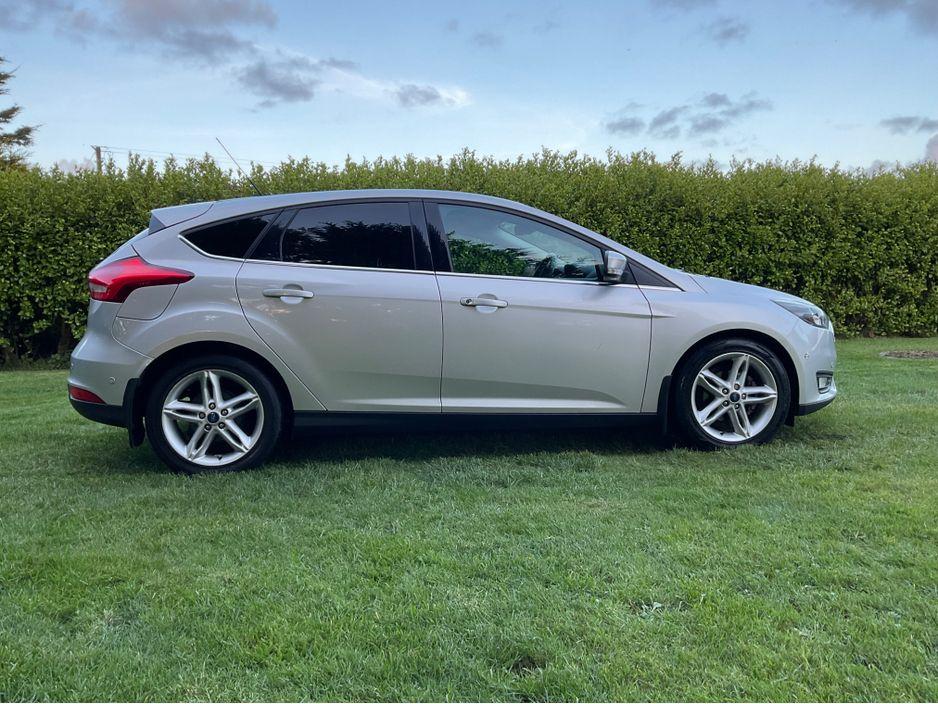 2017 Ford Focus - photo 8