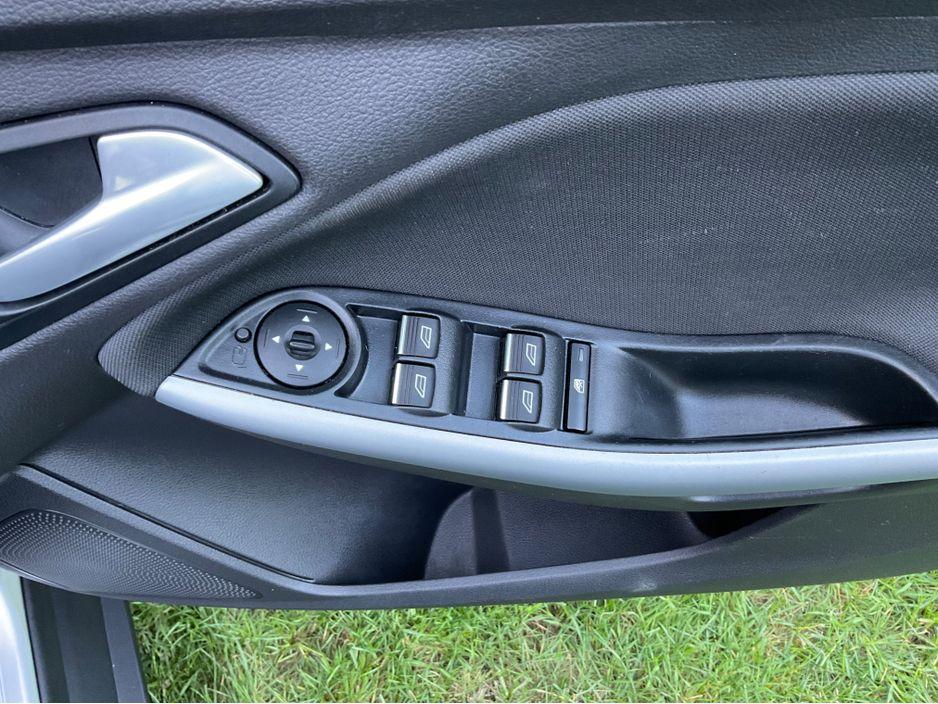 2017 Ford Focus - photo 18