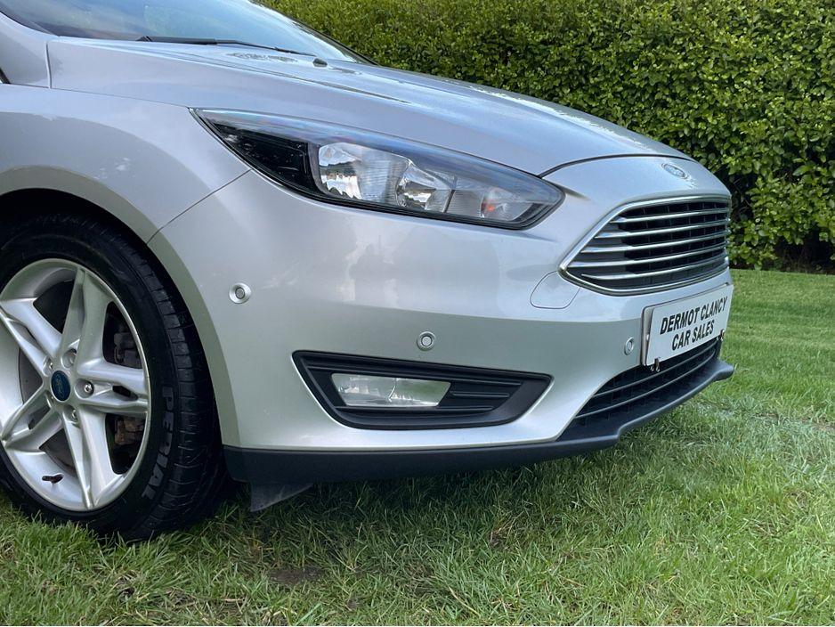 2017 Ford Focus - photo 21