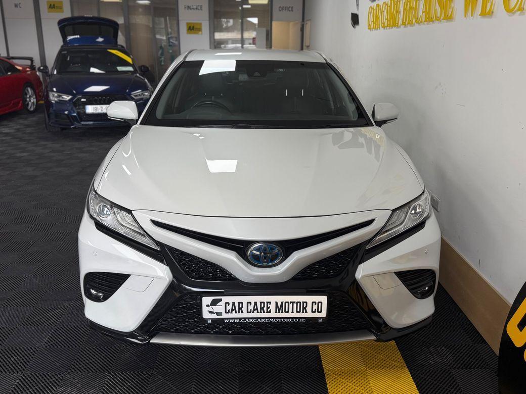 2020 Toyota Camry - photo 2