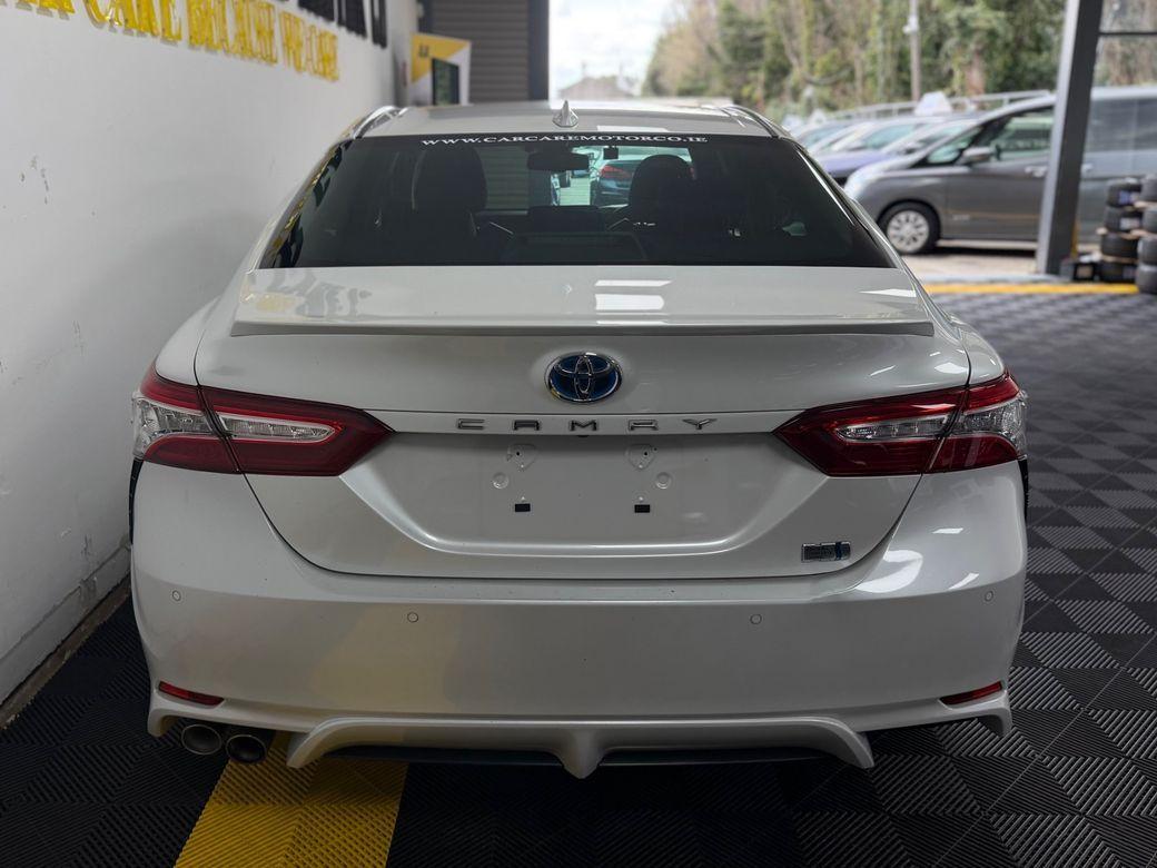 2020 Toyota Camry - photo 5