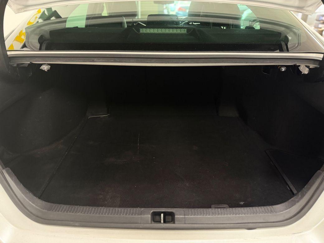 2020 Toyota Camry - photo 12