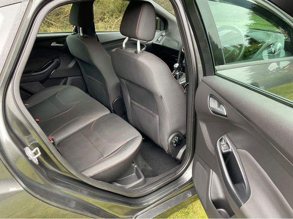 2017 Ford Focus - photo 13