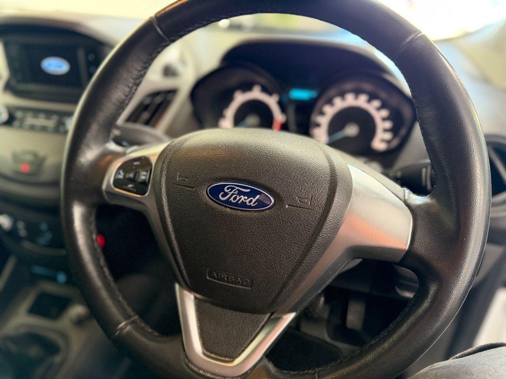2022 Ford Transit Courier - photo 8