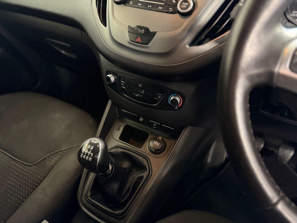2022 Ford Transit Courier - photo 9