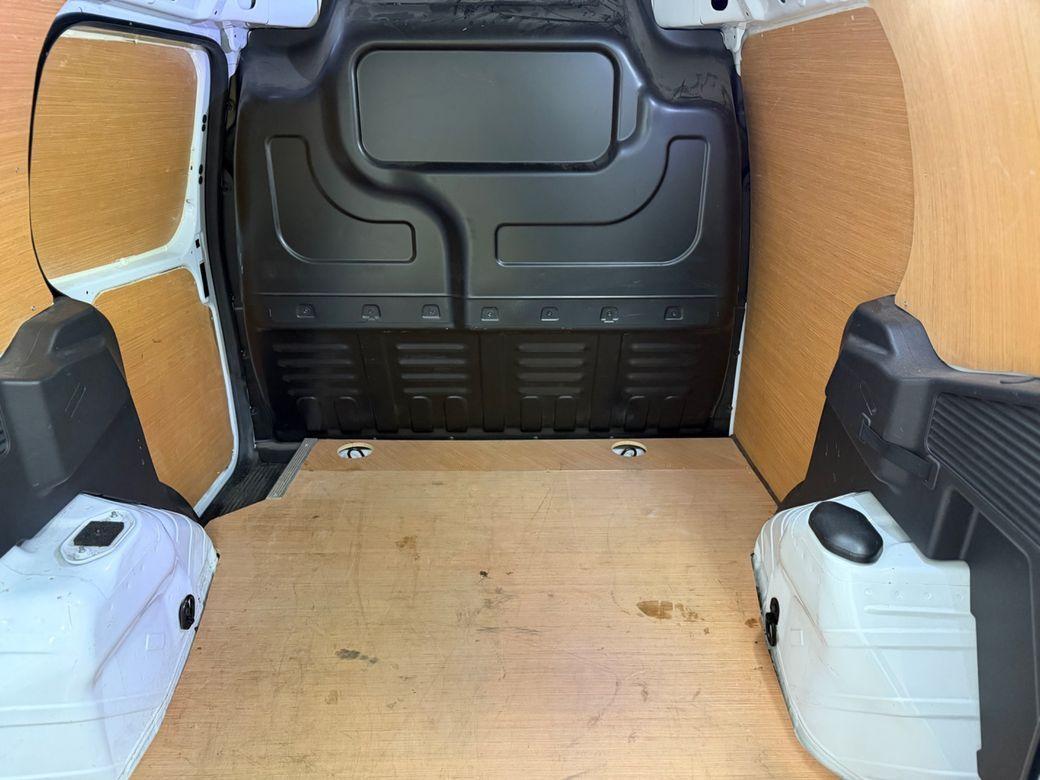 2022 Ford Transit Courier - photo 13
