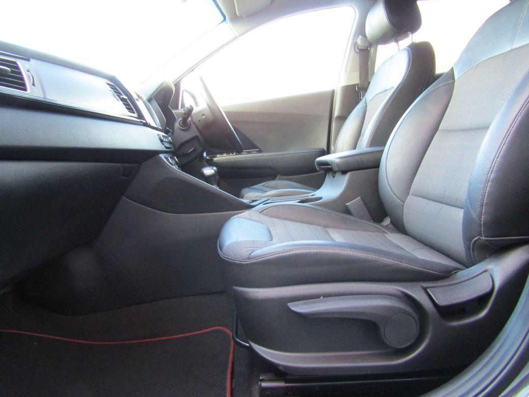 2019 Kia Niro - photo 12