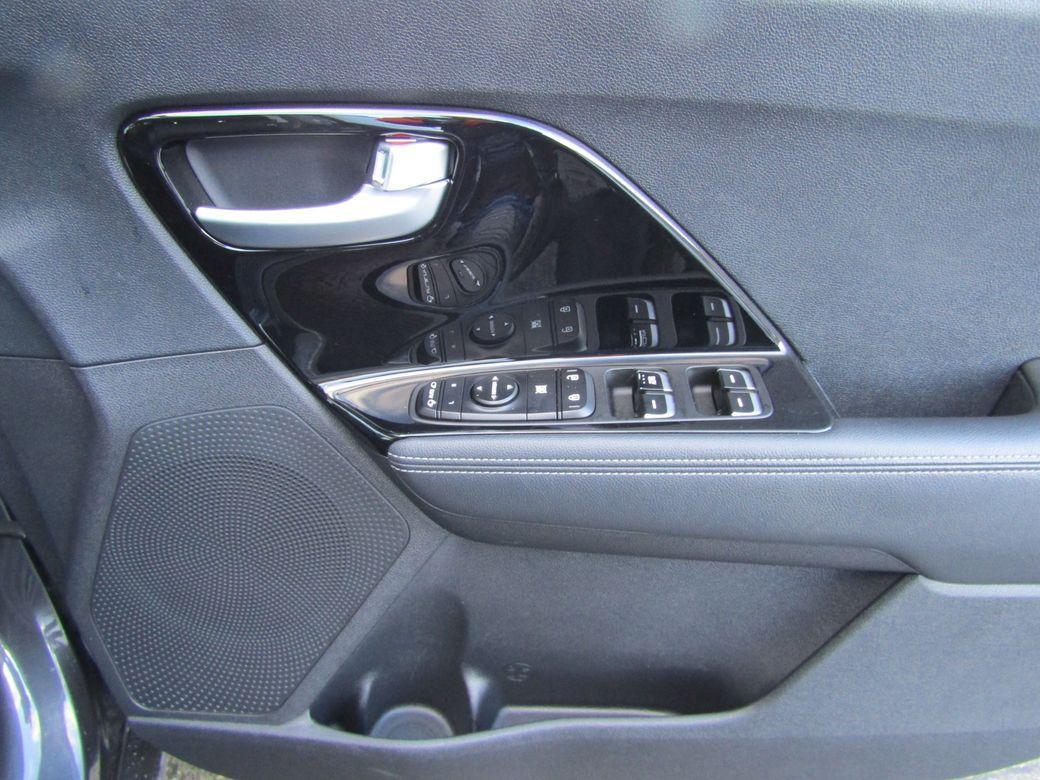2019 Kia Niro - photo 20