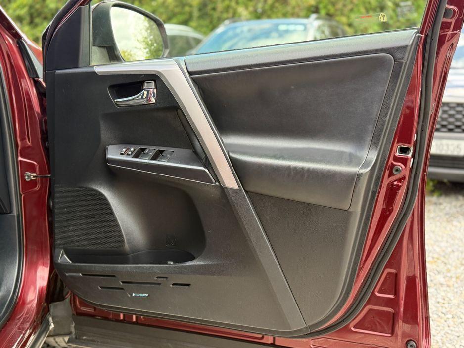 2016 Toyota Rav4 - photo 16