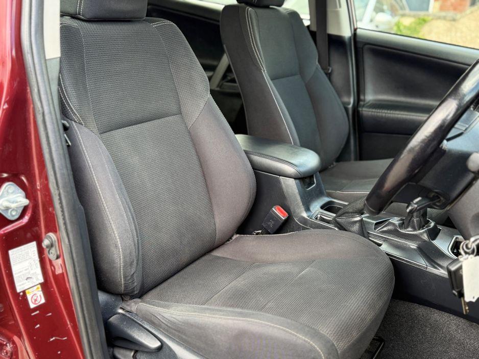 2016 Toyota Rav4 - photo 18