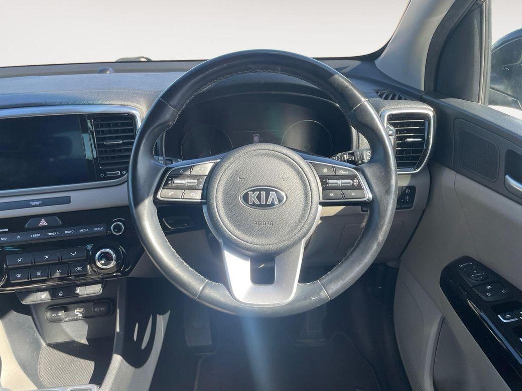 2021 Kia Sportage - photo 10