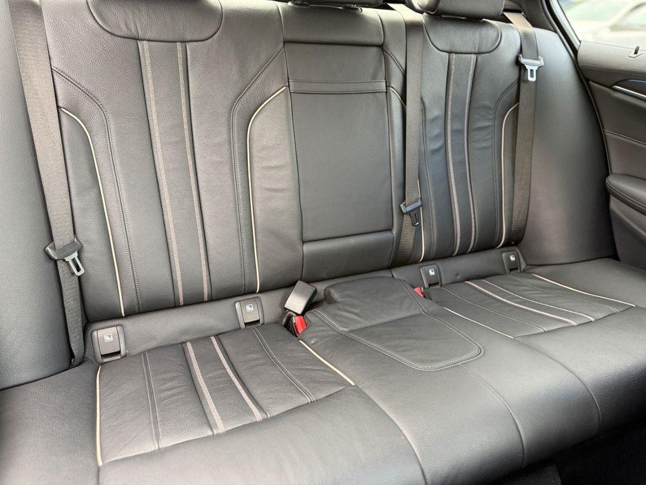 2021 BMW 5 Series - photo 24