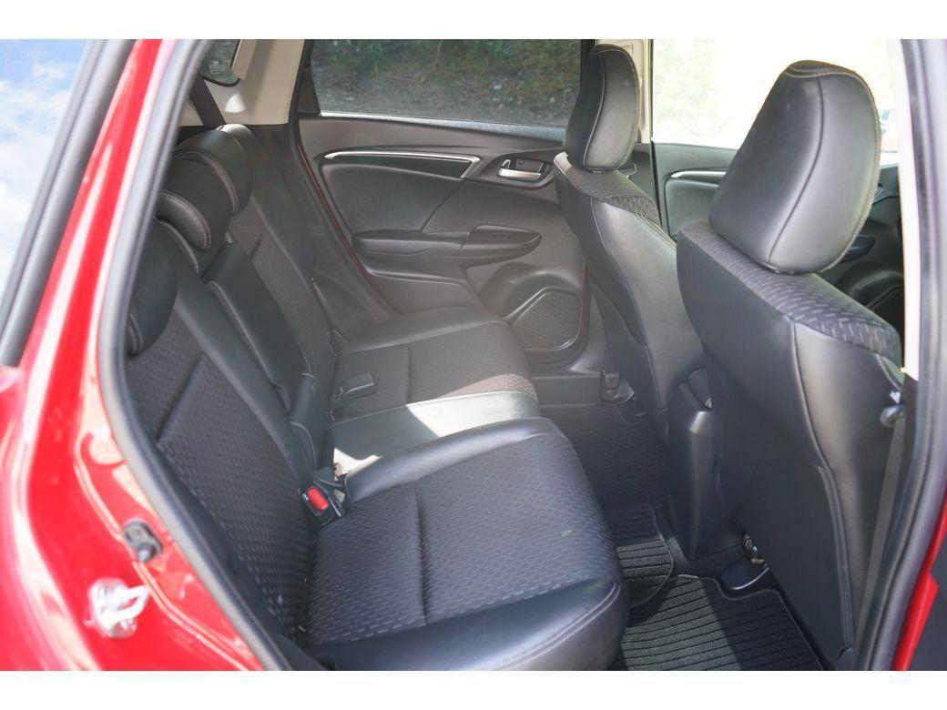 2016 Honda Fit
- photo 13