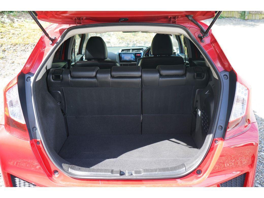 2016 Honda Fit
- photo 10