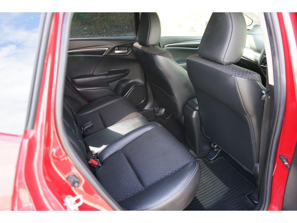 2016 Honda Fit
- photo 12