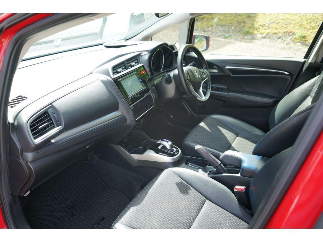2016 Honda Fit
- photo 16