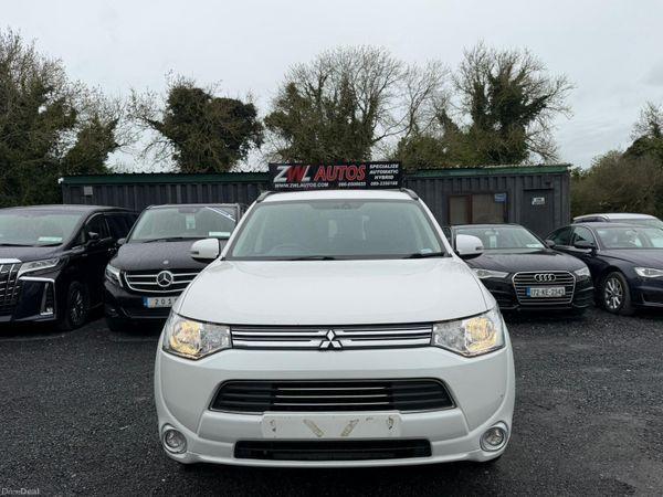 2015 Mitsubishi Outlander - rear view