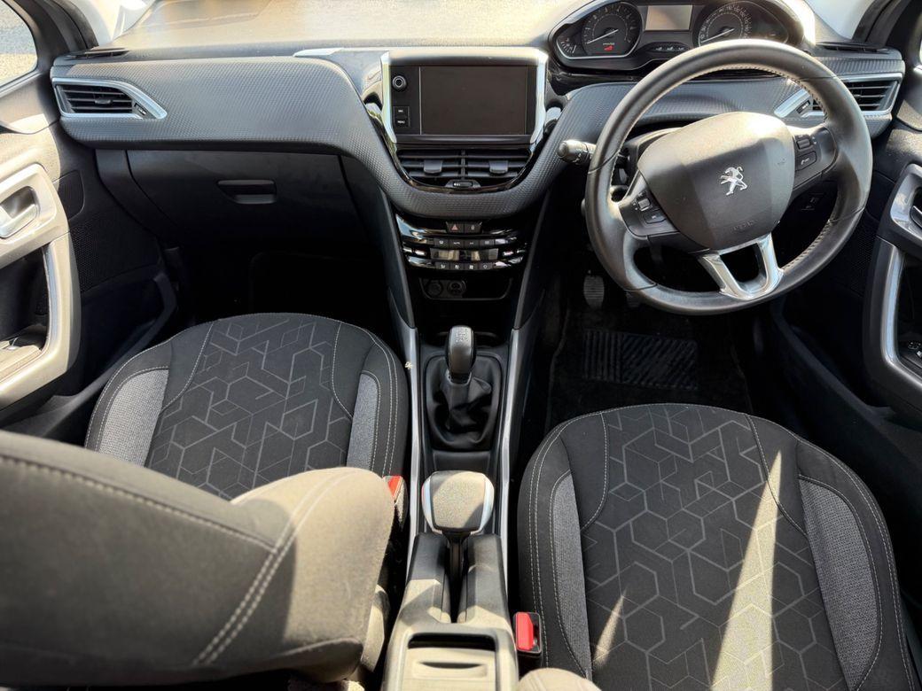 2018 Peugeot 2008 - photo 5