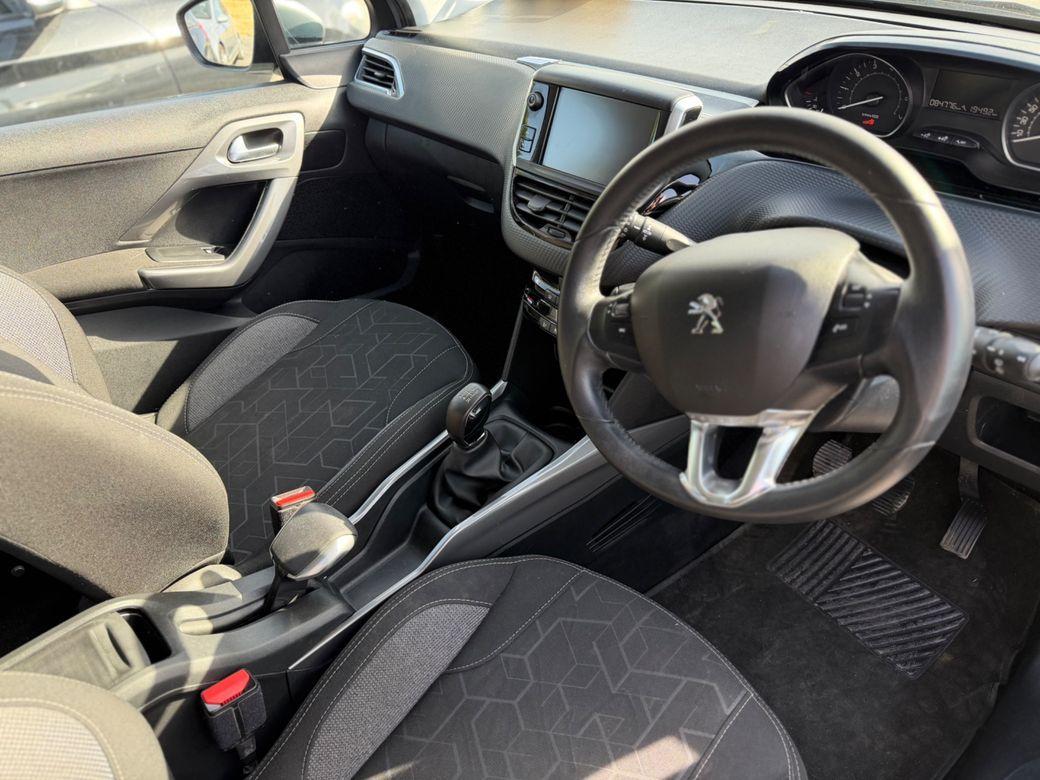 2018 Peugeot 2008 - photo 6