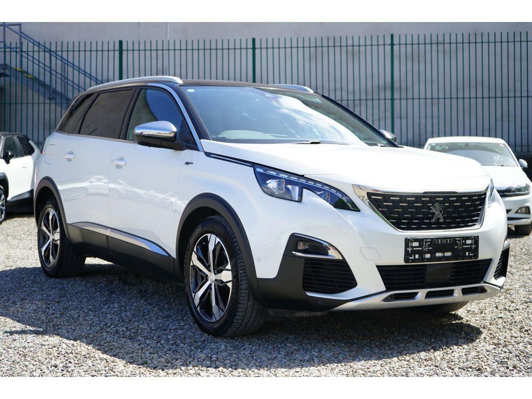 2018 Peugeot 5008 - exterior view