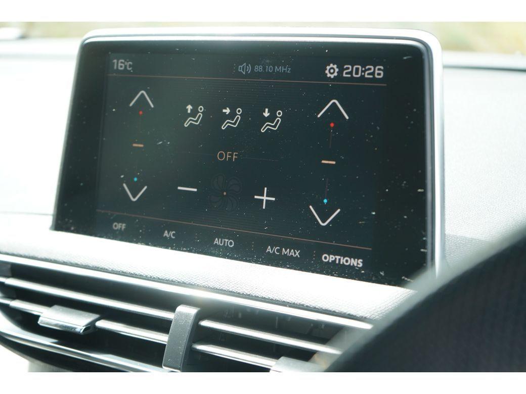 2018 Peugeot 5008 - photo 11