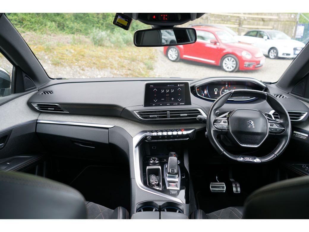 2018 Peugeot 5008 - photo 15