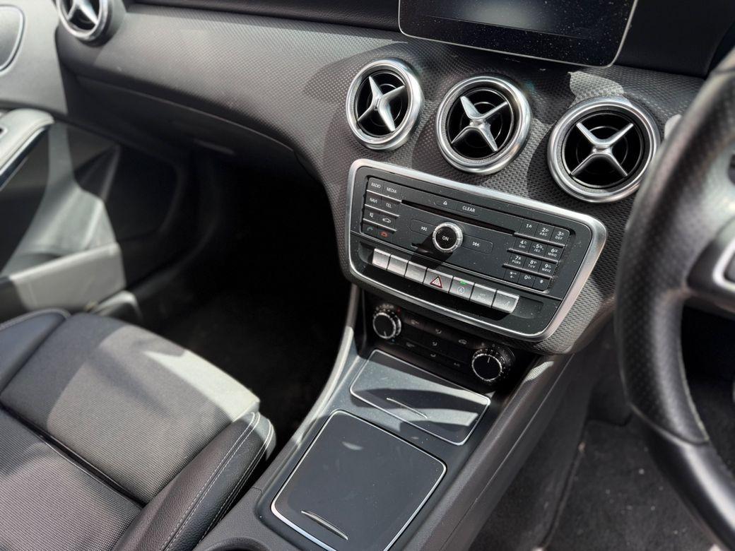 2017 Mercedes Benz A 180 - photo 9