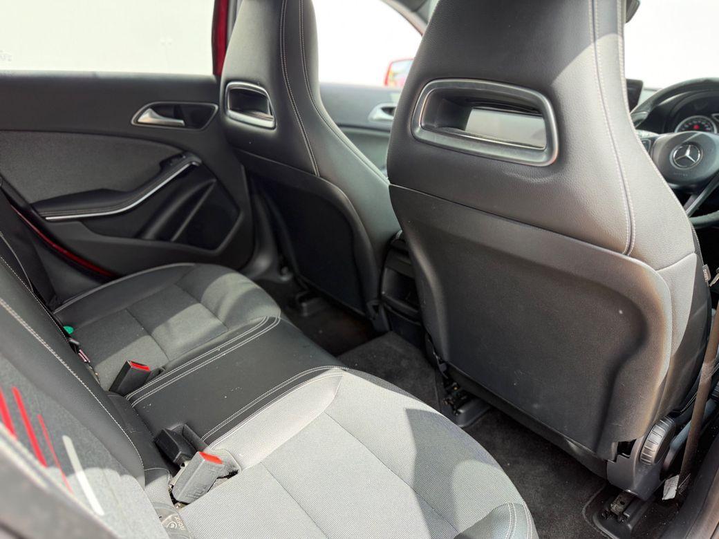 2017 Mercedes Benz A 180 - photo 14