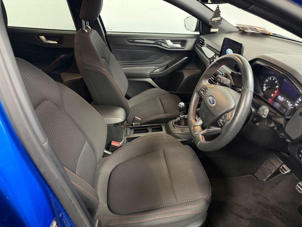 2019 Ford Focus - photo 12