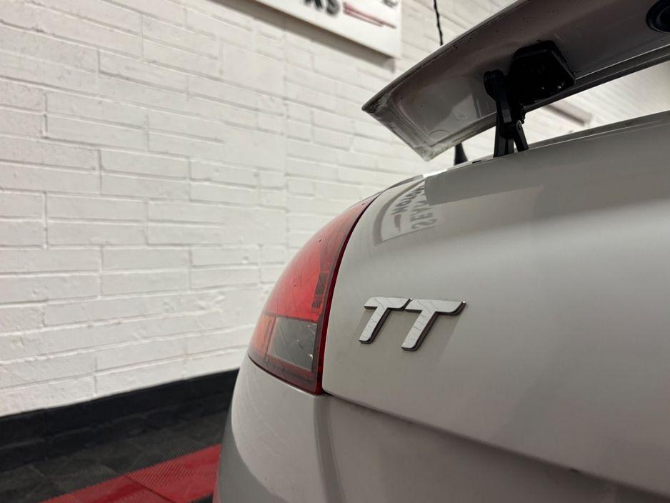 2011 Audi TT - photo 14