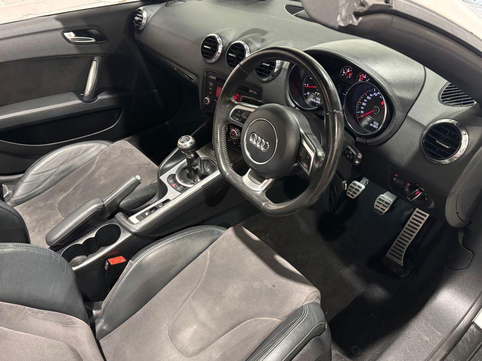 2011 Audi TT - photo 17
