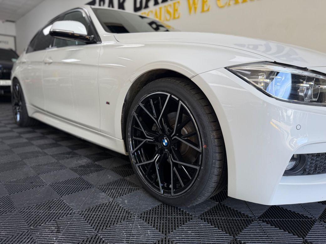 2019 BMW 330 - photo 4
