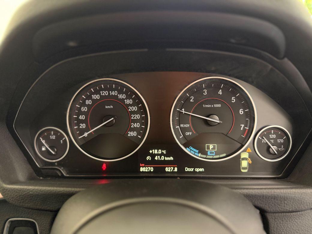 2019 BMW 330 - photo 13