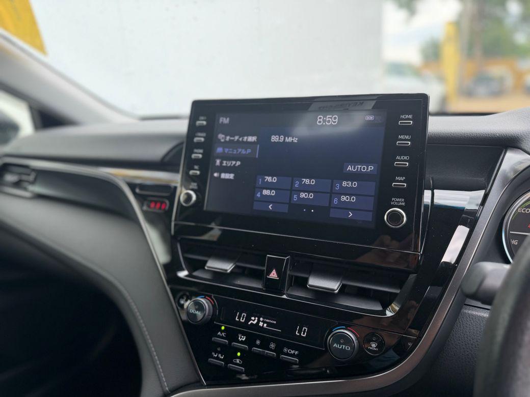 2022 Toyota Camry - photo 9