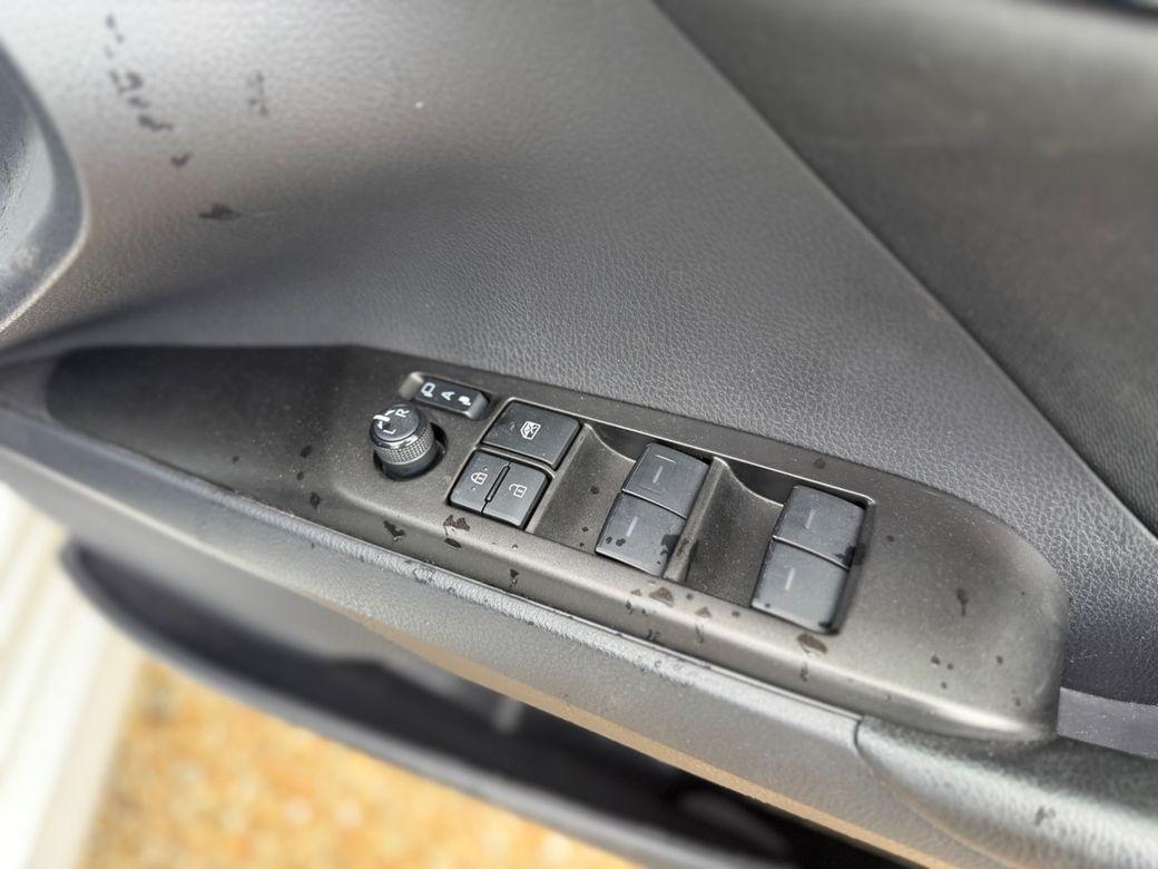 2022 Toyota Camry - photo 12